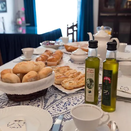 Boutique House Lujopobre Alojamento de Acomodação e Pequeno-almoço Montilla
