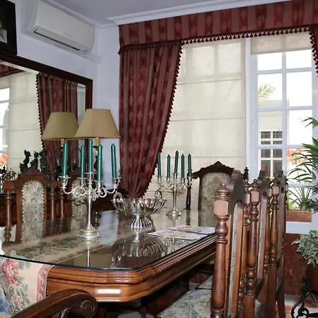 Boutique House Lujopobre Alojamento de Acomodação e Pequeno-almoço