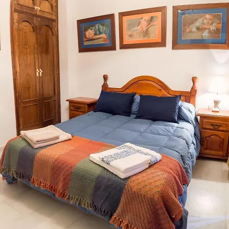 Alojamento de Acomodação e Pequeno-almoço Boutique House Lujopobre *