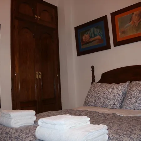 Alojamento de Acomodação e Pequeno-almoço Boutique House Lujopobre *